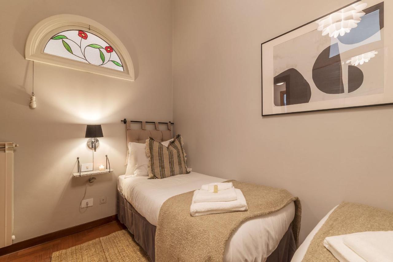 Lively Roma Trastevere Renovated Apartment - FromhometoΡώμη Εξωτερικό φωτογραφία