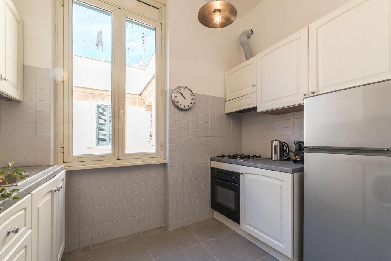 Lively Roma Trastevere Renovated Apartment - FromhometoΡώμη Εξωτερικό φωτογραφία